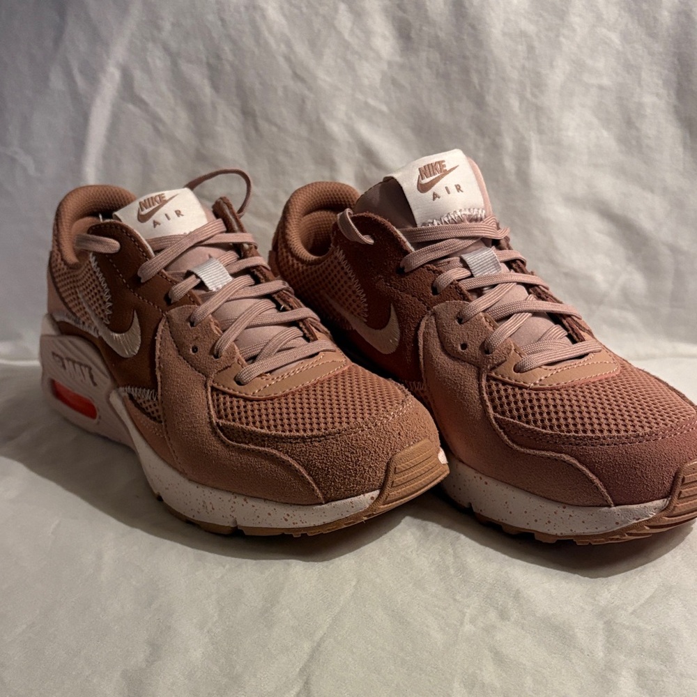 Nike Women's Sneakers in Brown and White